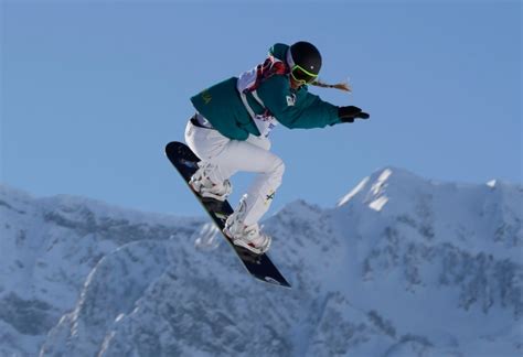 Olympic halfpipe champ Torah Bright upset she can't honour Canadian ...