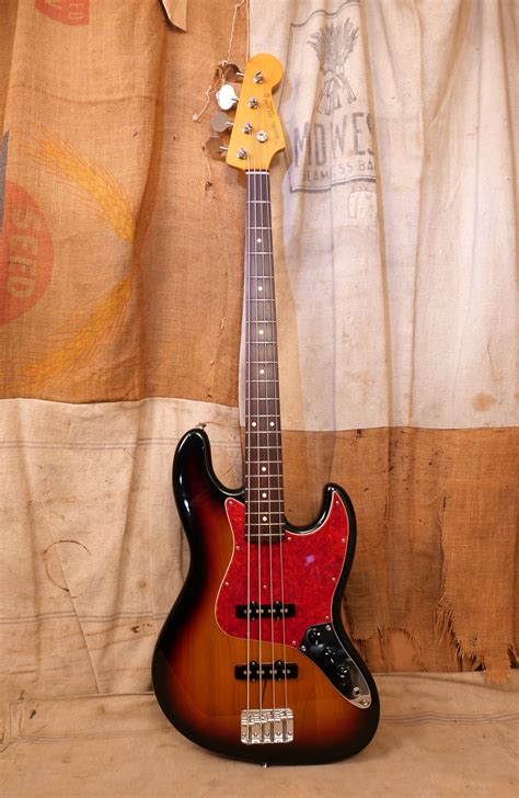 1998 Fender 62 Reissue Jazz Bass Mij Sunburst Guitars Bass