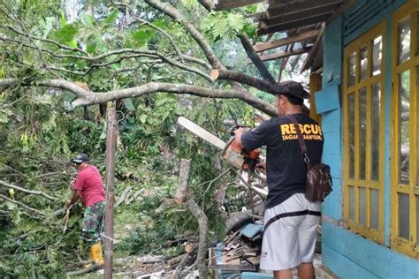 Bmkg Waspadai Potensi Angin Kencang Di Jateng Selatan Antara News