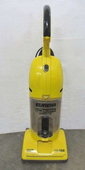 Eureka Widetrack Superlite Bagless Vacuum Works Great Albrecht