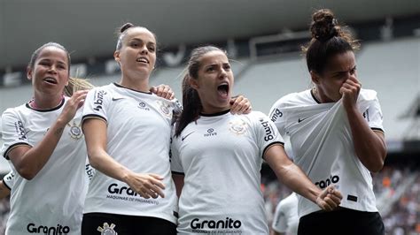 Corinthians e Cruzeiro decidem a Supercopa Feminina transmissão da