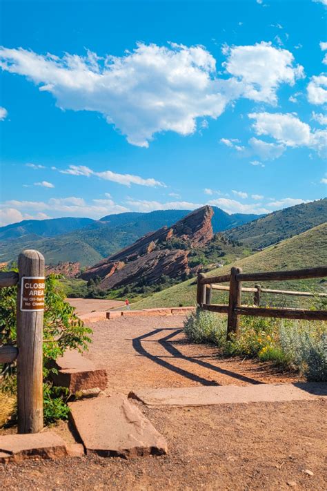 Best Guide to Hiking at Red Rocks Park and Amphitheatre in Colorado