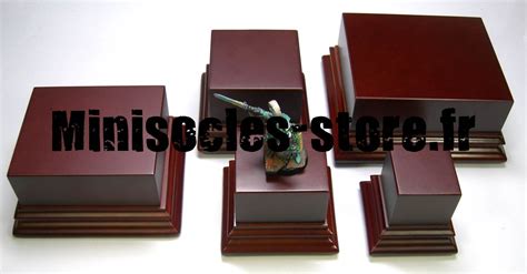 Socle avec piédestal 100x80mm Marron ou Noir Minisocles store