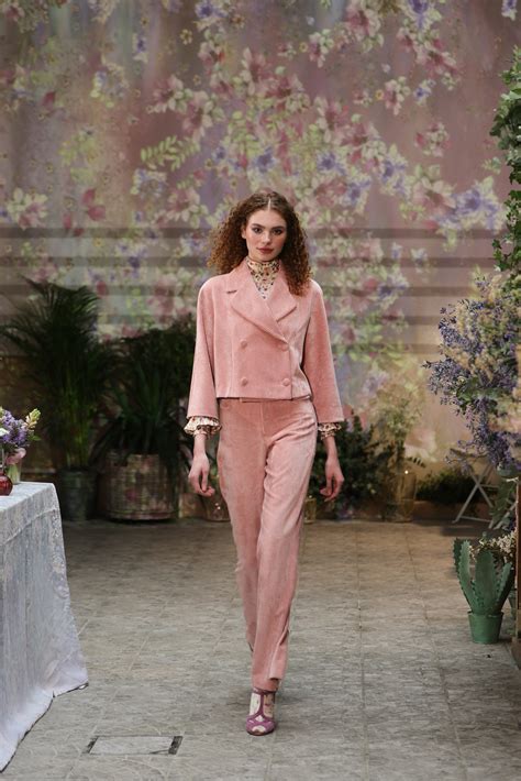 Luisa Beccaria Fall Ready To Wear Runway Fashion Show