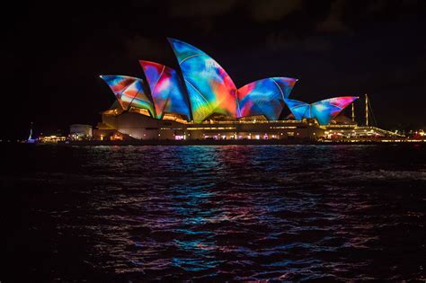 Gallery of The Sydney Opera House Comes to Life (Literally) With Vivid ...