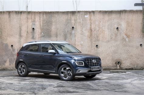 Hyundai Venue Review A Hip Crossover To Drive Torque