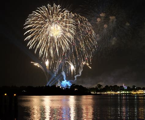 Photos: Fireworks from a little-known beach area at the Polynesian Resort - Disney Diary