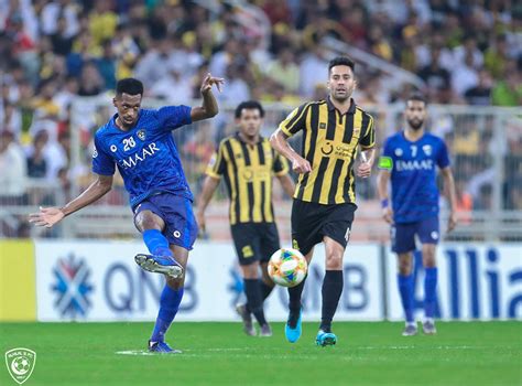 محمد كنو الأفضل في مباراة الهلال والاتحاد صحيفة