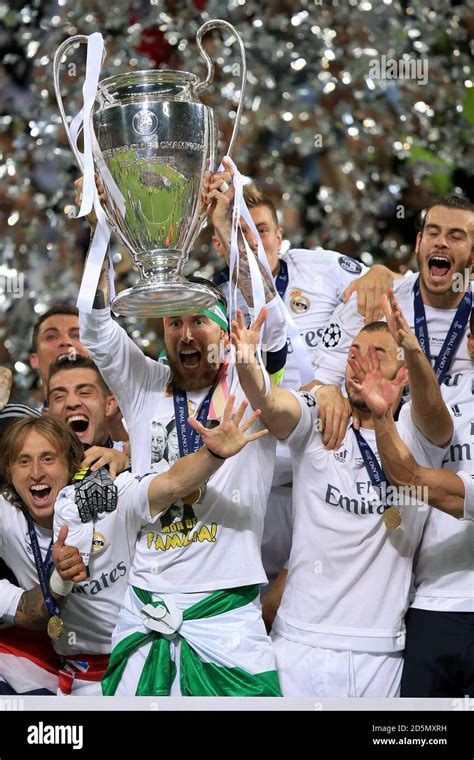 Real Madrid S Sergio Ramos Lifts The UEFA Champions League Trophy After