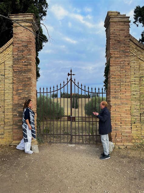 Val d Orcia Paesaggi città darte ed eccellenze enogastronomiche