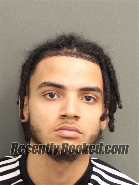 Recent Booking Mugshot For ISAIAH OLIZIA In Orange County Florida