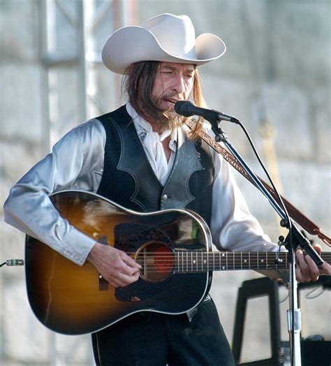 Bob Dylans Electric Guitar Returns To Newport Folk Festival Ctv News