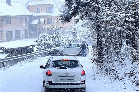 Atak Zimy Na Podhalu Trudne Warunki Na Drogach Gigantyczny Korek Na