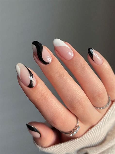 Black and White Nails 45 Classy Designs and Ideas Manicura de uñas