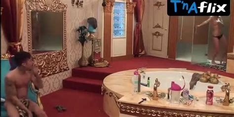 Luisa Zissman Lesbian Breasts Scene In Celebrity Big Brother Tnaflix