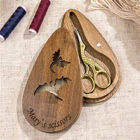 Custom Europeanstork Style Scissor With Engraved Wood Magnetic Box