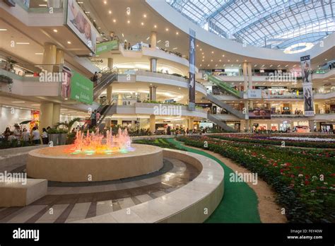 Centro Comercial Santafe Shopping Mall A Medellin Colombia Foto Stock