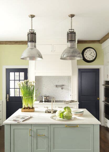 Benjamin Moore Light Gray Kitchen Cabinets Shelly Lighting