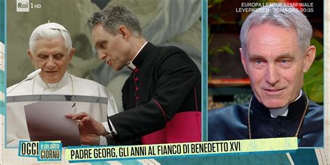 Oggi è un altro giorno 2022 23 Padre Georg il segretario personale