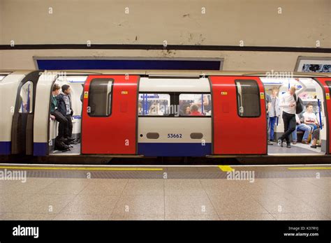 Northern Line Train At Euston Underground Station In London Stock Photo