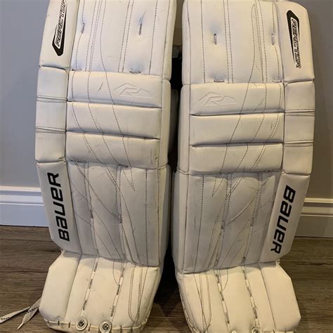 White Intermediate 30 Bauer Reactor 4000 Goalie Leg Pads Sidelineswap