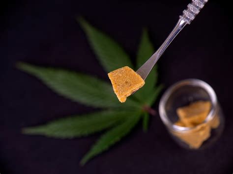 What Are Dabs Heres What You Need To Know About Dab Weed