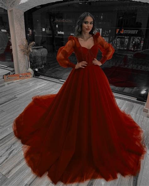 Pin By Vix Red Raven On Rýchlo Uložené Ball Gowns Long Sleeve Chiffon Dress Ball Gown Dresses