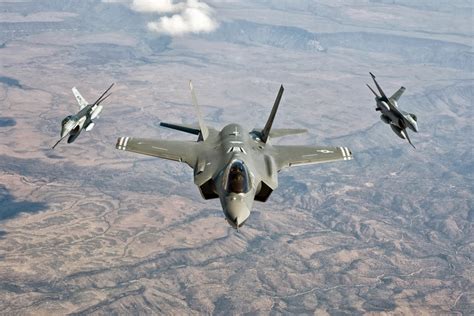 Gambar Pesawat Tempur F-35 JSF | Fighter Jet Picture and Photos