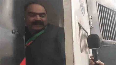 Police Crack Down On PTI Leaders Workers Protesting Poll Rigging