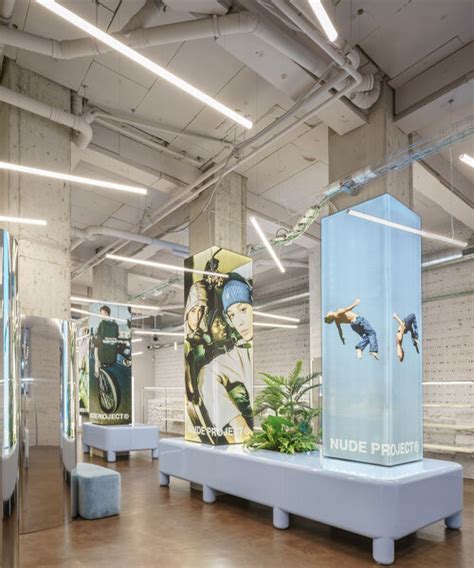 El Departamento Turns Hangar Into Dystopian Like Nude Project Bilbao