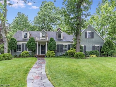 This 13m Westfield Home Features 6 Bedrooms Large Back Deck