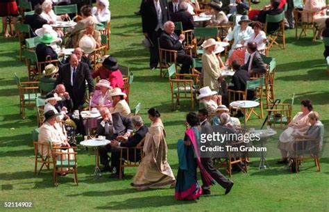 Buckingham Palace Garden Party Photos and Premium High Res Pictures ...