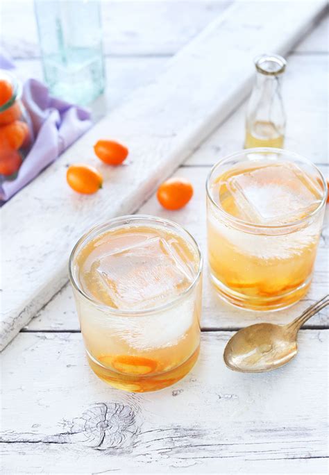 All-Natural Gin and Tonic | Minimalist Baker Recipes