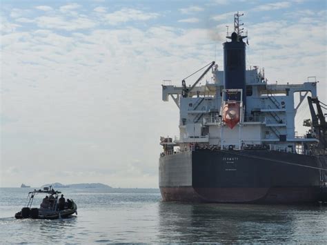 Opera O Apreende Kg De Coca Na Escondidos No Casco De Navio