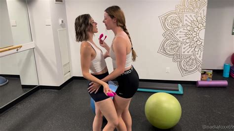 Nadia Fox Serenity Cox Lesbian
