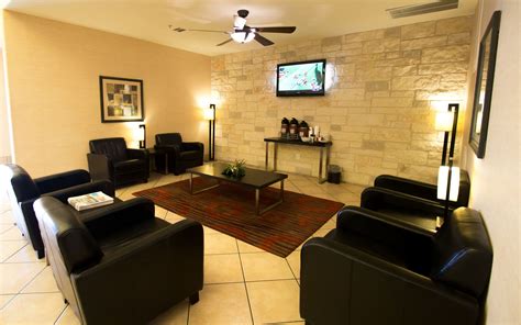 Discount Coupon for Comfort Suites San Antonio North - Stone Oak in San Antonio, Texas - Save Money!