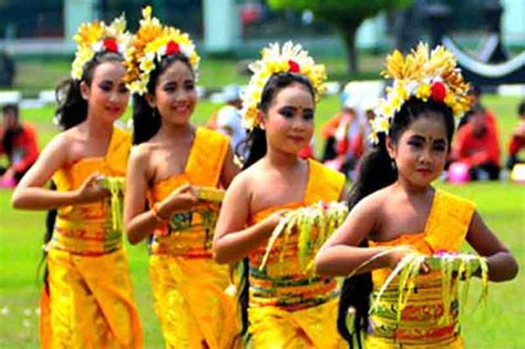 Makna Tari Pendet Bali Tari Khusus Menyambut Tamu Ktt G