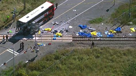 6 Killed Dozens Injured In Collision Involving Ottawa Bus Via Rail