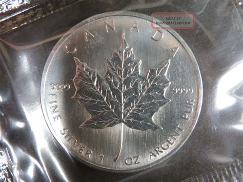 2003 Silver Maple Leaf $5 Canadian Canada Coin 1 Oz Mylar Pouch