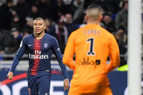 Foot PSG Officiel Le PSG annonce les forfaits de Mbappé et Icardi