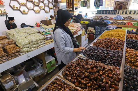 Foto Berkah Ramadhan Omzet Penjualan Kurma Di Tanah Abang Meningkat