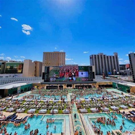 Circa Stadium Swim Las Vegas Menu Prices Tips