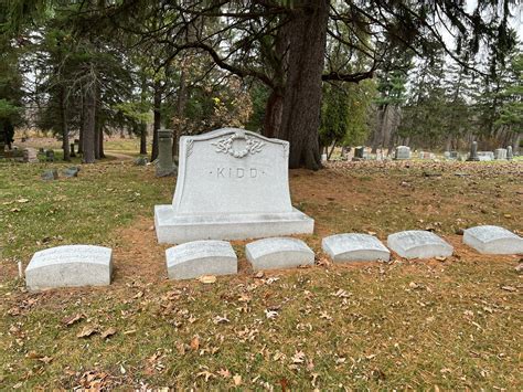 Mi Today S Visits Civil War Cemeteries Where Valor Proudly Sleeps