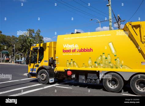 Refuse truck hi-res stock photography and images - Alamy