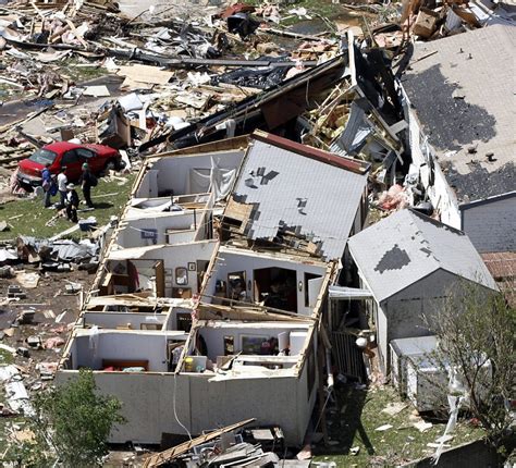 Midwest Tornadoes Three Children And Two Adults Killed In Oklahoma