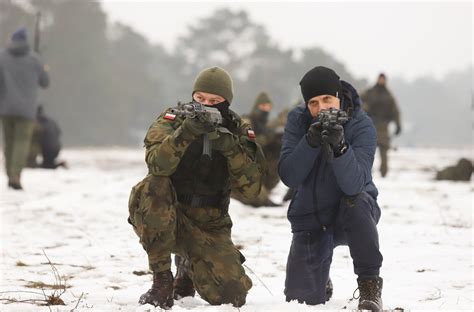 Ferie z wojskiem w Toruniu Ruszyła druga edycja trenuj z wojskiem na