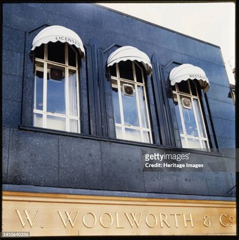 48 Fw Woolworth Store Stock Photos High Res Pictures And Images