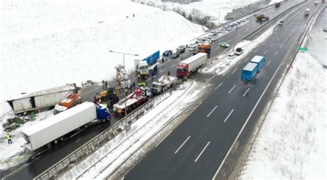 Kuzey Marmara Otoyolu Nda Zincirleme Kaza Kurabaz