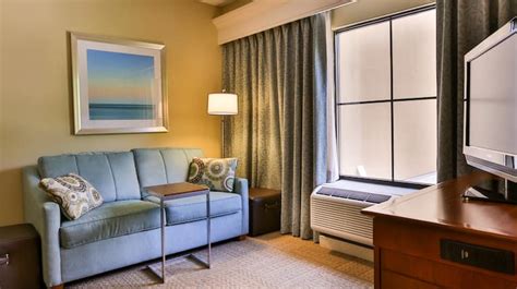 Charleston SC Hotels - Hampton Inn Daniel Island