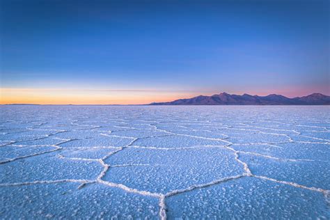 ウユニ塩湖の日の出の風景 ボリビアの風景 Beautiful 世界の絶景 美しい景色